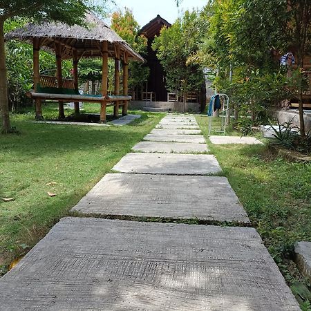 Bale Hostel Kuta  Экстерьер фото