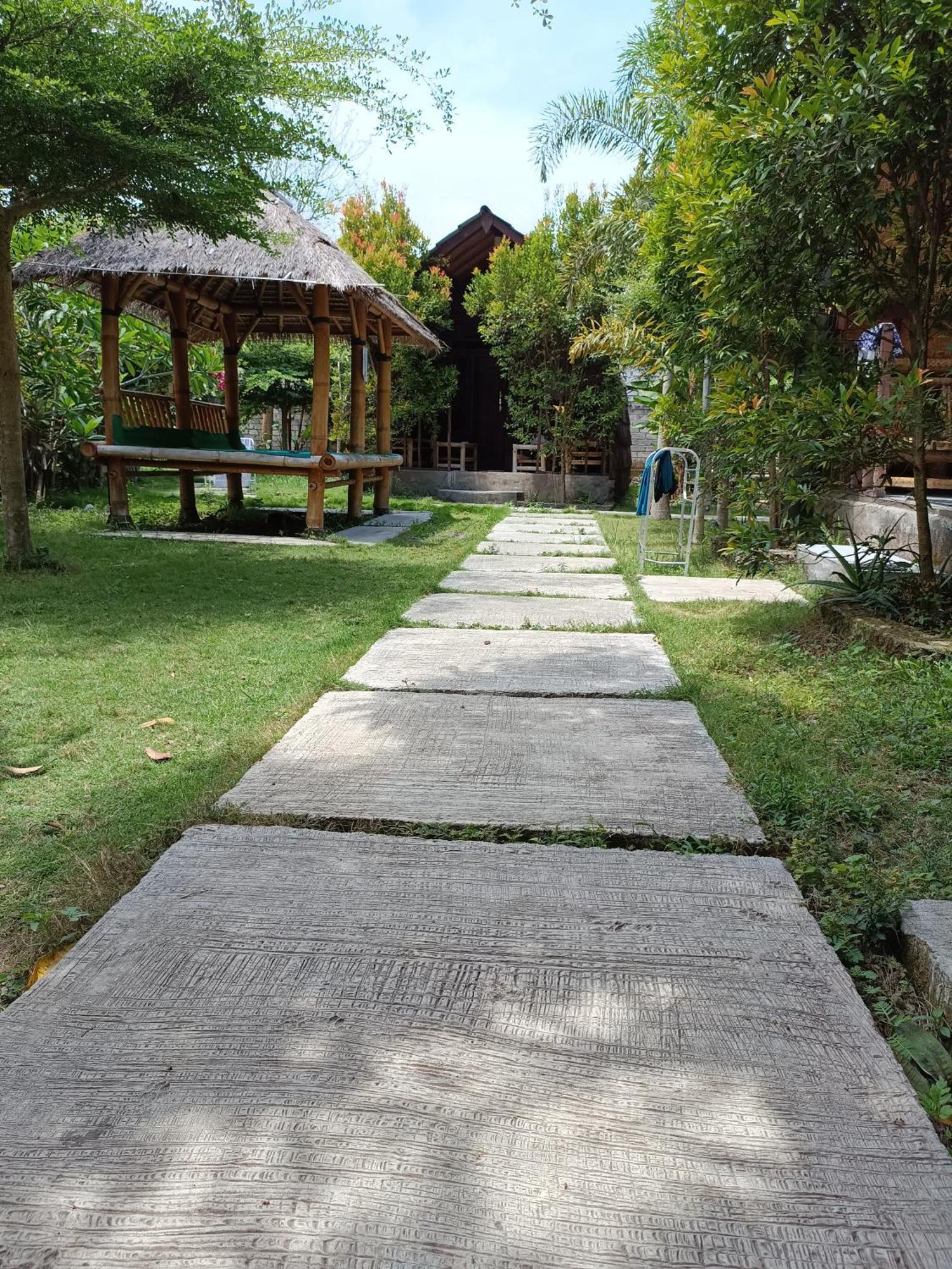 Bale Hostel Kuta  Экстерьер фото