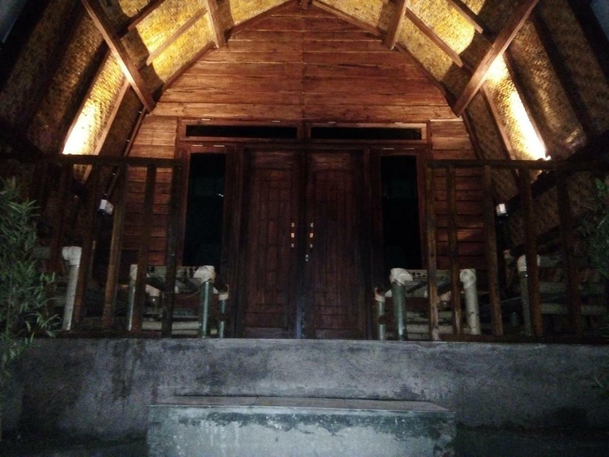 Bale Hostel Kuta  Экстерьер фото