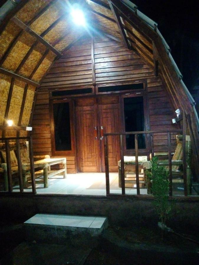 Bale Hostel Kuta  Экстерьер фото