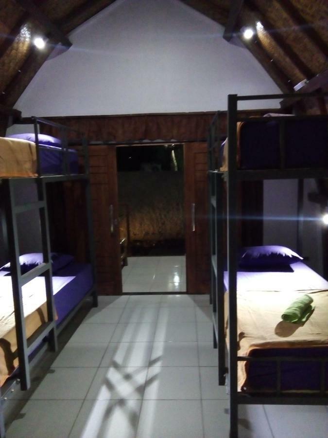 Bale Hostel Kuta  Экстерьер фото