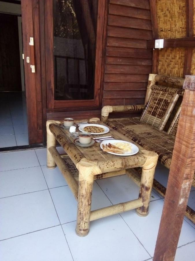 Bale Hostel Kuta  Экстерьер фото