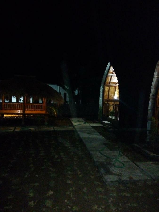 Bale Hostel Kuta  Экстерьер фото