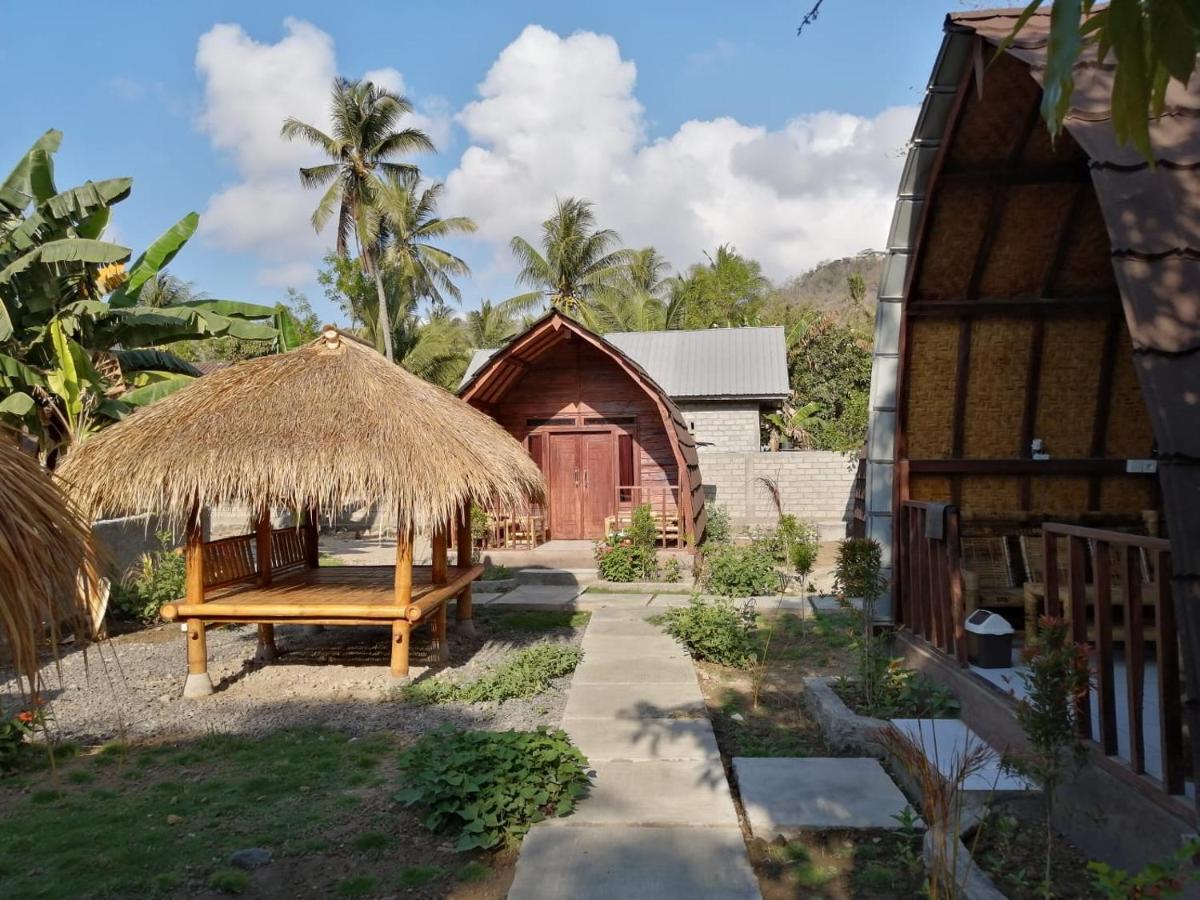 Bale Hostel Kuta  Экстерьер фото