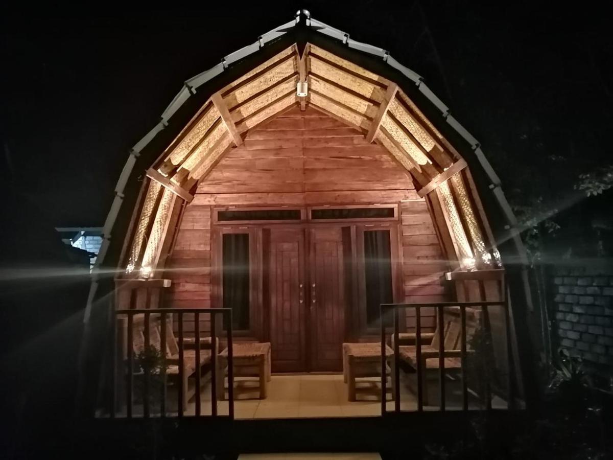 Bale Hostel Kuta  Экстерьер фото